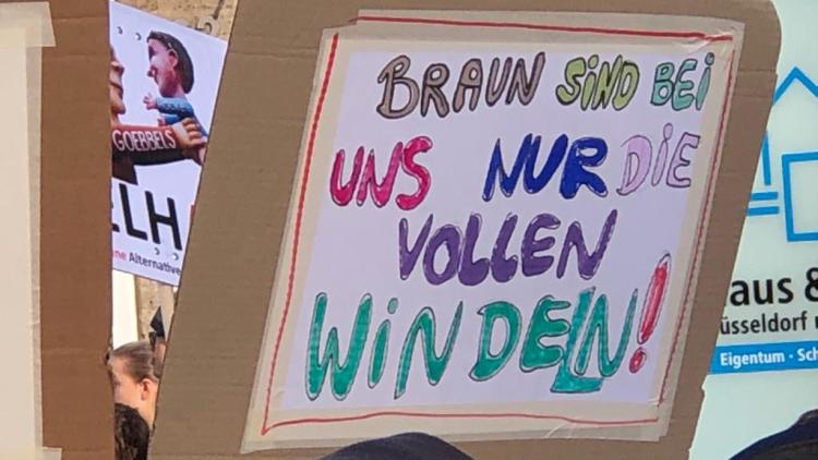 Braun sind bei und die vollen Windeln